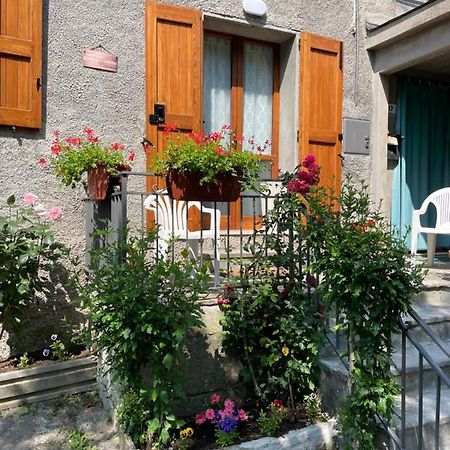 Casa Vacanze Ca' Di Lucchini 산 베네데토 발 디 삼브로 외부 사진